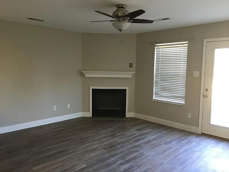 10602 Alysun Nikole Dr — Photo 17