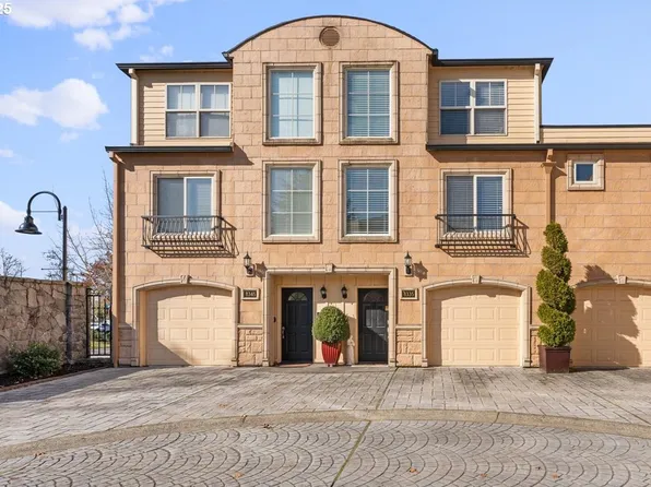 8335 SW Seneca St, Tualatin, OR 97062