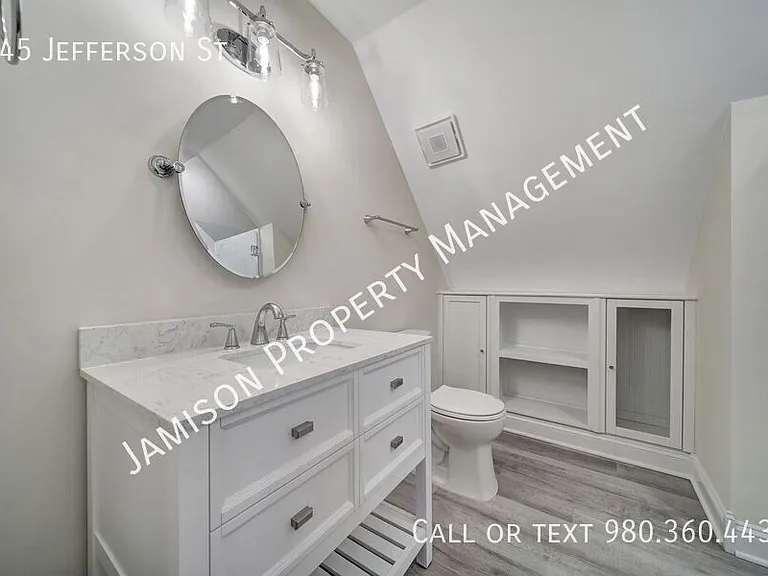 345 Jefferson St — Photo 12