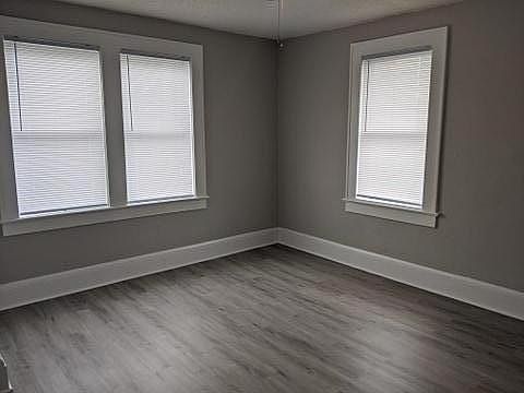 4th image of 1250 Grothe St