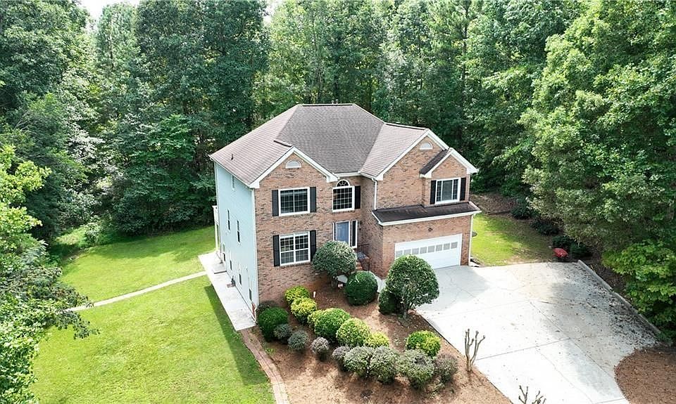 1st image of 2030 Hunters Trail Dr