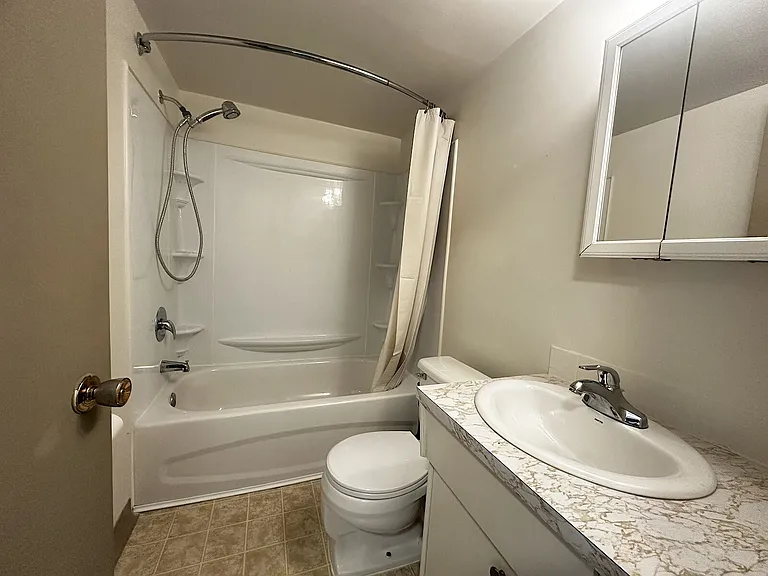 10720 127th St NW #101 — Photo 9