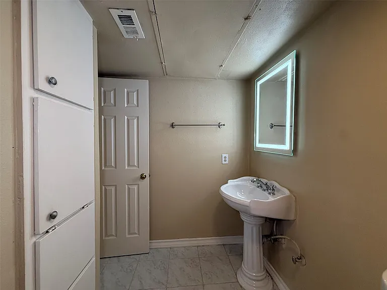 2250 Bering Dr #39 — Photo 15