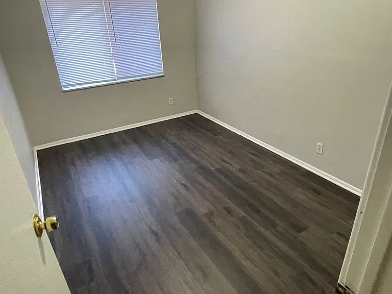 3255 Delor Ave — Photo 9