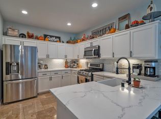 9655 Apple Mill Dr, Elk Grove, CA 95624