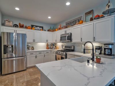 9655 Apple Mill Dr, Elk Grove, CA, 95624