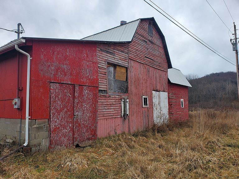 Listing photo 5