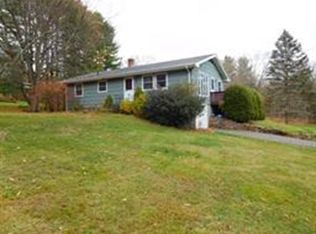 16 Wolcott Rd, Southampton, MA 01073