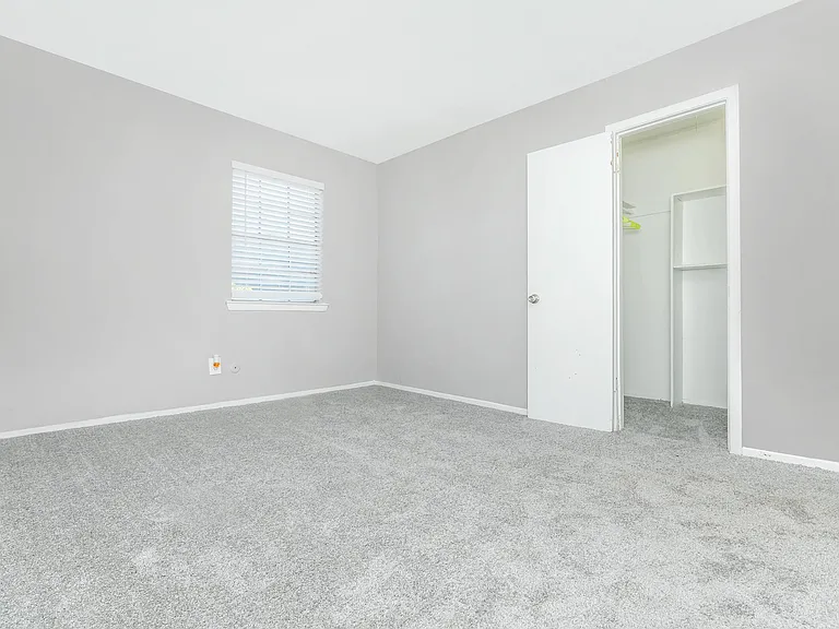 Pioneer Creek Townhomes — Photo 10