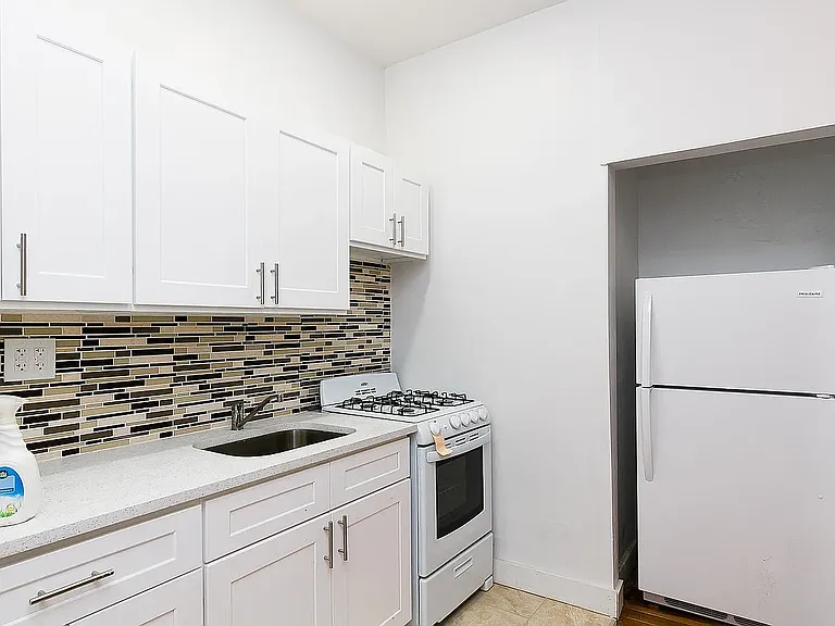 148 Hancock St #2B — Photo 4
