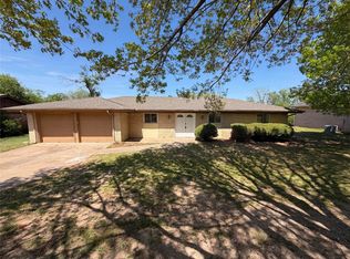 607 State St, Weatherford, TX 76086