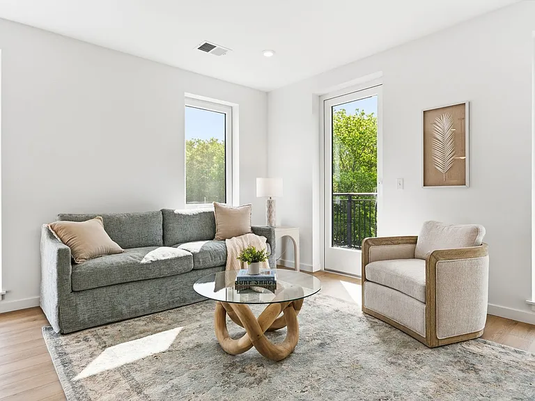 2454 Lafayette Rd #201 — Photo 7