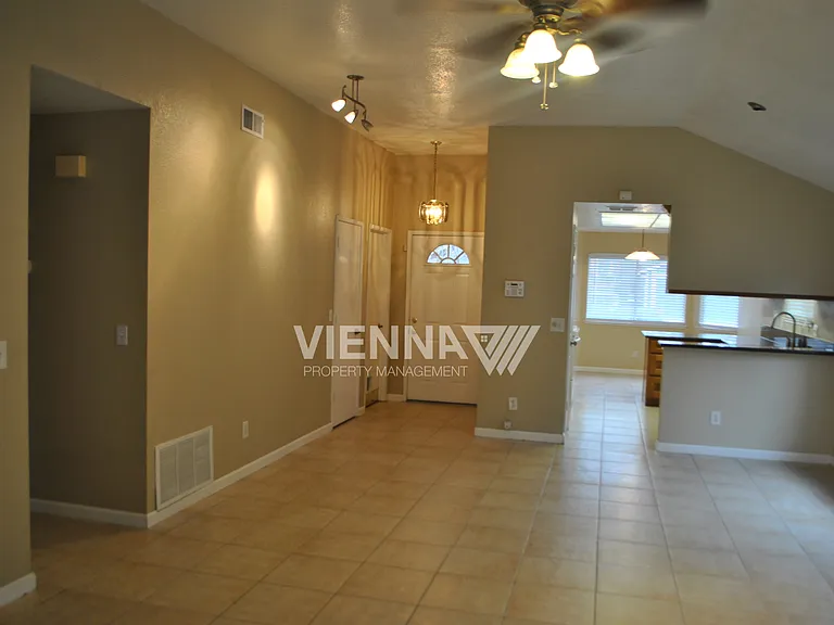 4073 N Country Dr — Photo 25