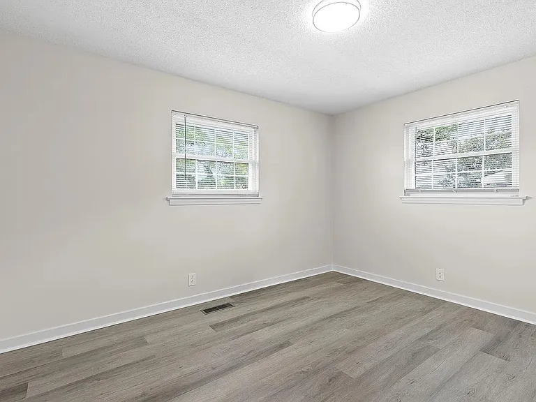 6502 Pine Manor Dr — Photo 16