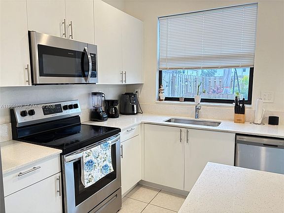 4th image of 11772 SW 247th St