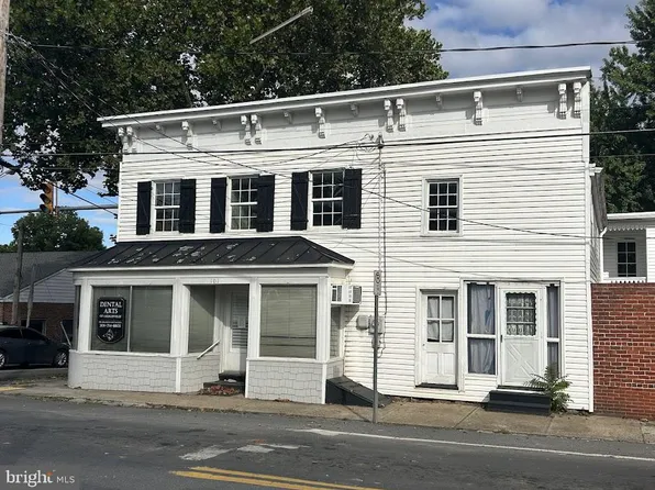 100 W Main St, Hedgesville, WV 25427