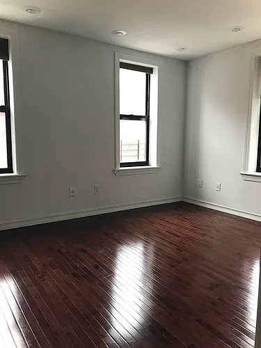 4141 43rd St Photo 1