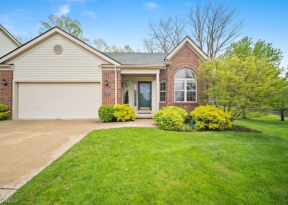 1st image of 300 Eagleton Ct