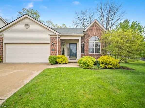 300 Eagleton Ct, Macedonia, OH 44056