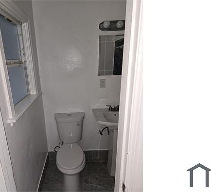 2nd image of 213 E 27th St #2