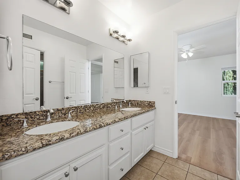 6230 Rose St — Photo 24