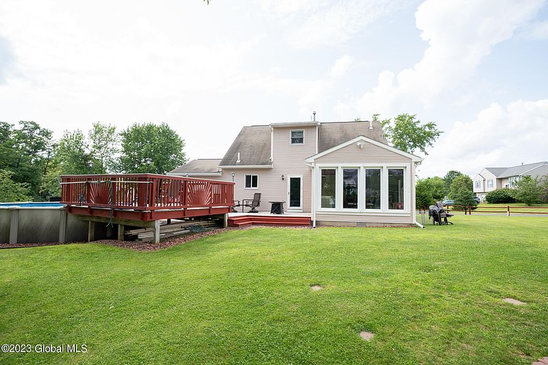 2nd image of 864 Dutch Drive