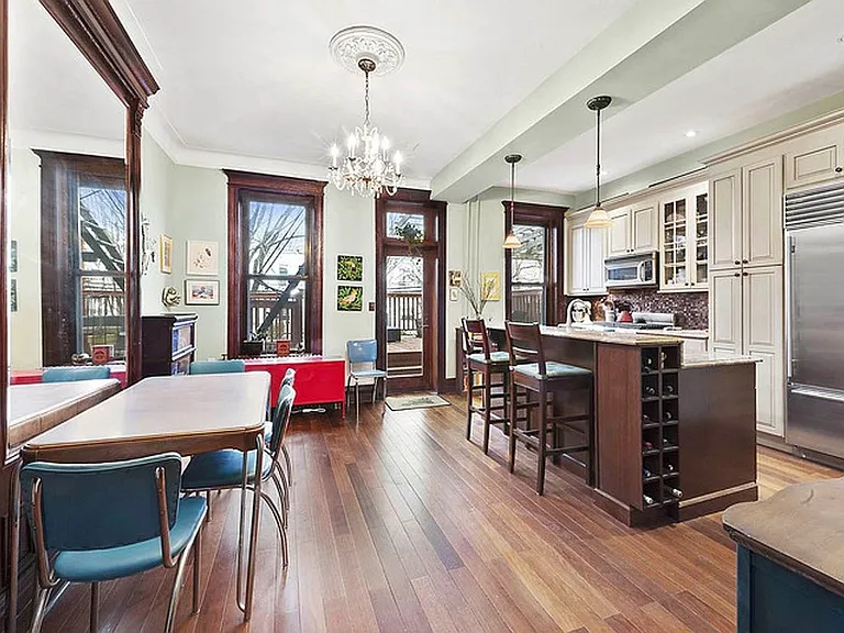 236 E 5th St #PARLOR — Photo 5