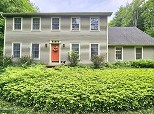 7 Pond Hollow Road, Averill Park, NY 12018