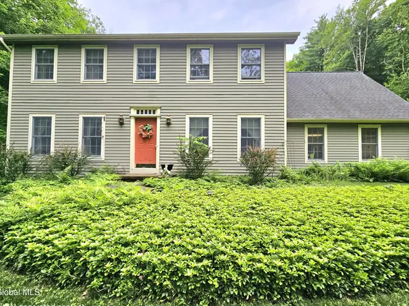 7 Pond Hollow Road, Averill Park, NY 12018