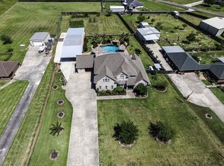 4123 Seneca Dr, Beach City, TX 77523