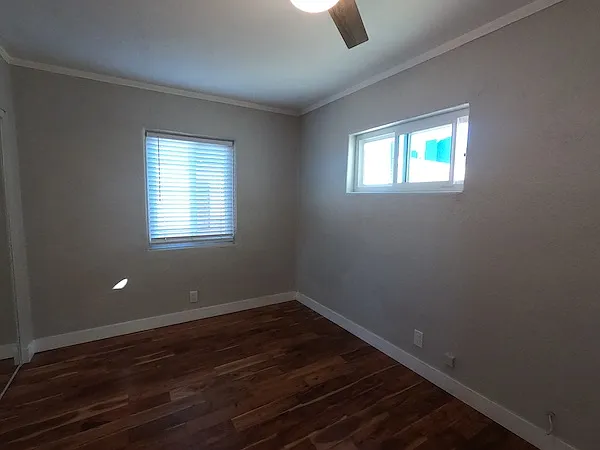 1026-28 B Ave #1028 — Photo 8