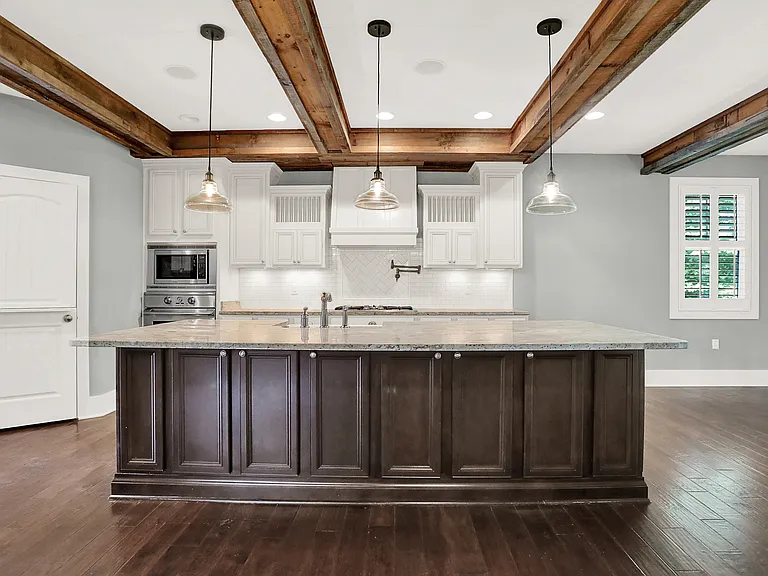 16893 Oak Manor Dr — Photo 11