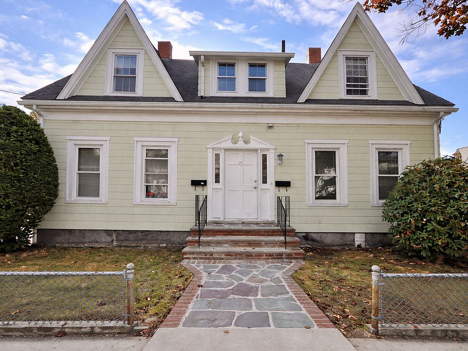 1st image of 20 Quincy St #B