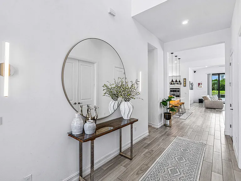 8795 Grand Prix Ln — Photo 4