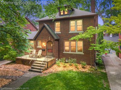 1251 Bishop Rd, Grosse Pointe Park, MI, 48230