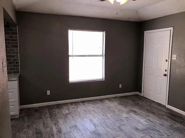 2906 Ennis Ave — Photo 8