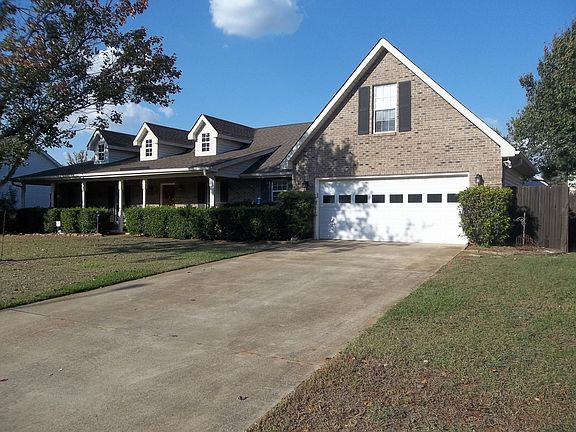 2nd image of 107 Canary Cir