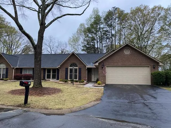 118 Windsor Oaks Ct, Greenwood, SC 29649