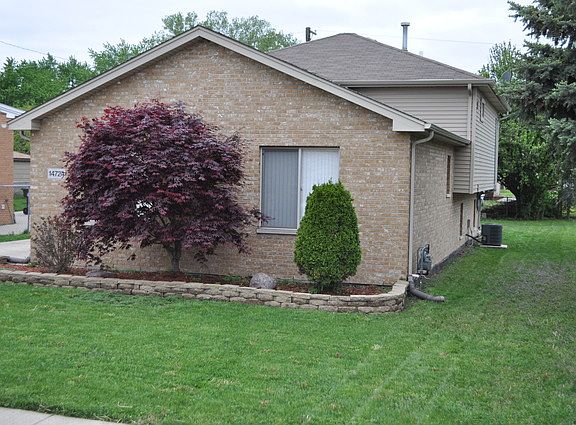 2nd image of 14724 S Palmer Ave