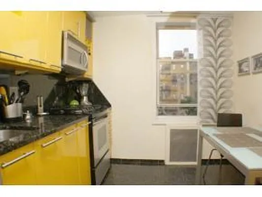 Sold by Superior Realty Service | media 7