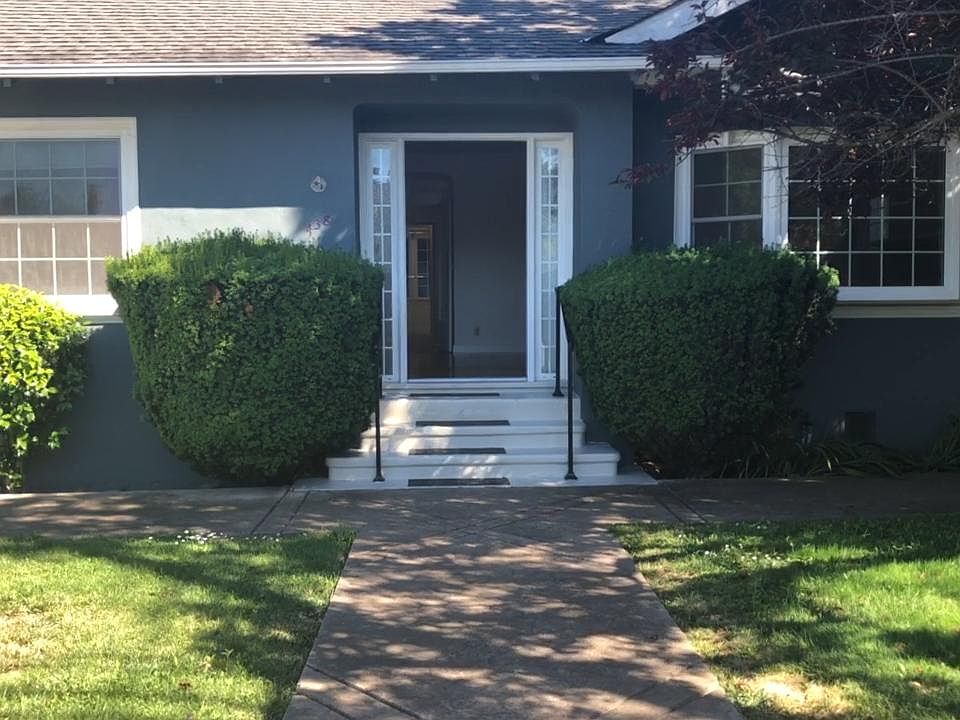 1st image of 438 Grand Blvd