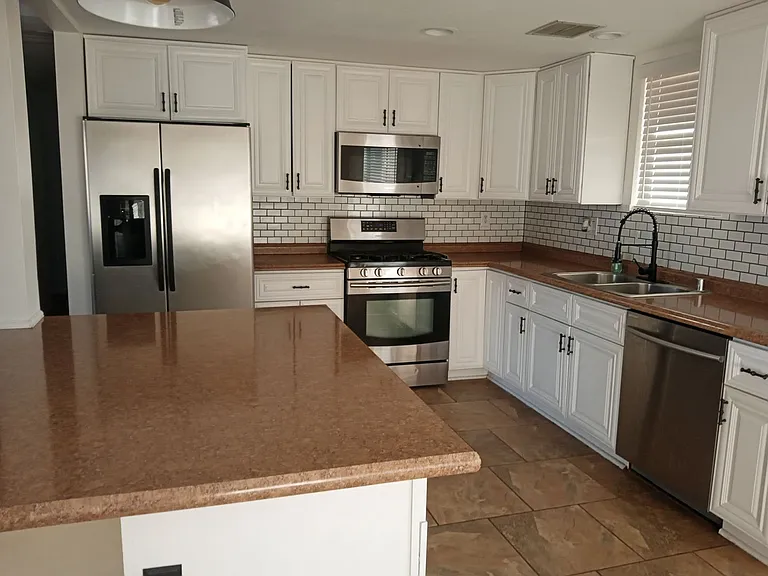 7052 Alpine Ave — Photo 3