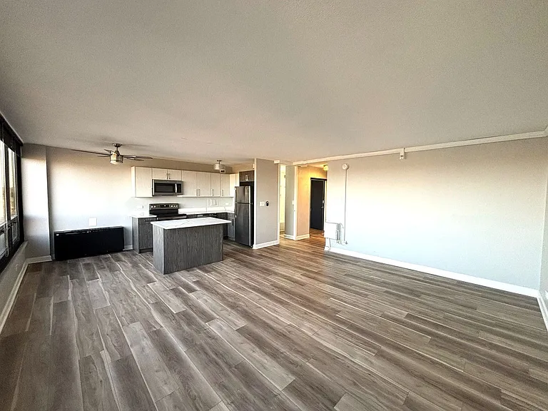Rock River Tower — Photo 23