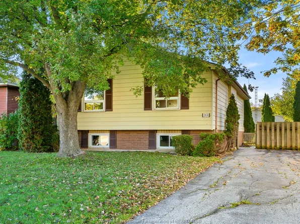 264 Kelly St, Essex, ON N8M 1V3