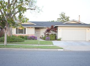 6224 N Angus St, Fresno, CA 93710
