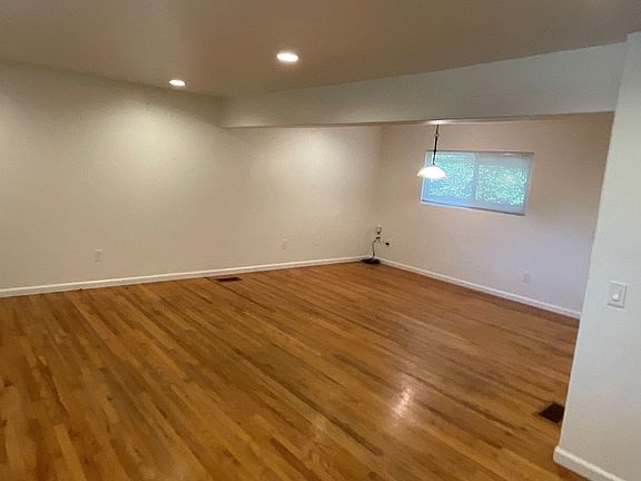 5th image of 24975 Valley Way #24975V12