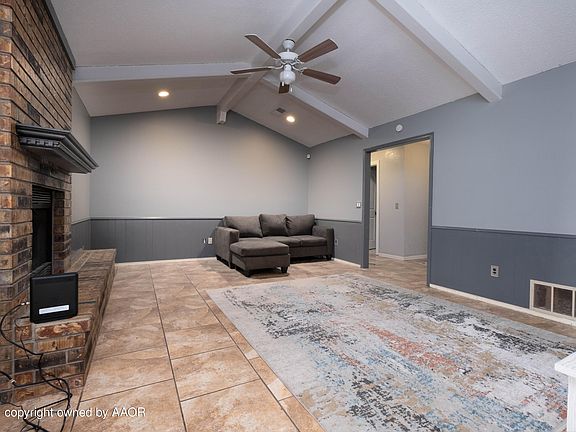 5th image of 3917 Woodfield St