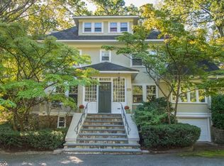 380 Morris Ave, Mountain Lakes, NJ 07046
