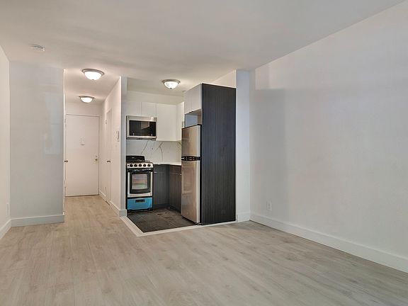 4th image of 330 E 85th St APT 1F