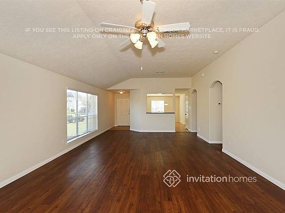 2nd image of 110 Rodeo Dr